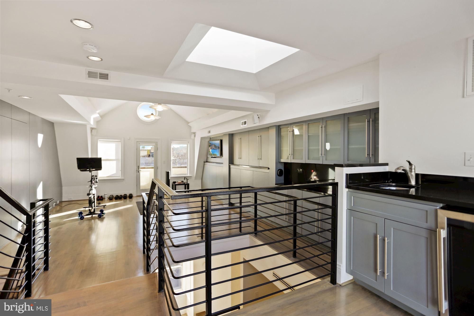 1916 12th Street Northwest, Unit 2 Washington, DC 20009 - Photo 21 of 29