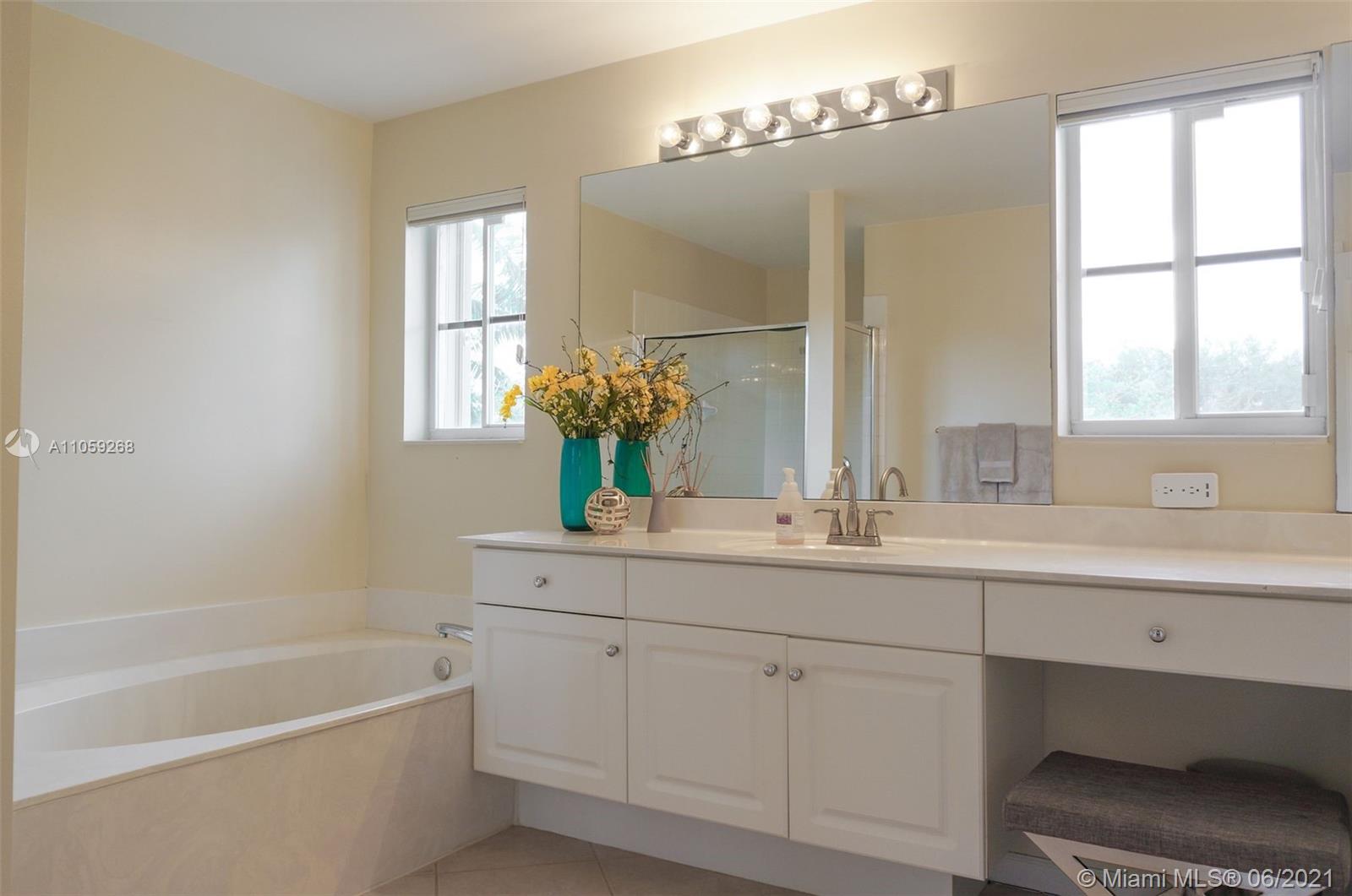 4429 Stone Ridge Way Weston, FL 33331 - Photo 22 of 41