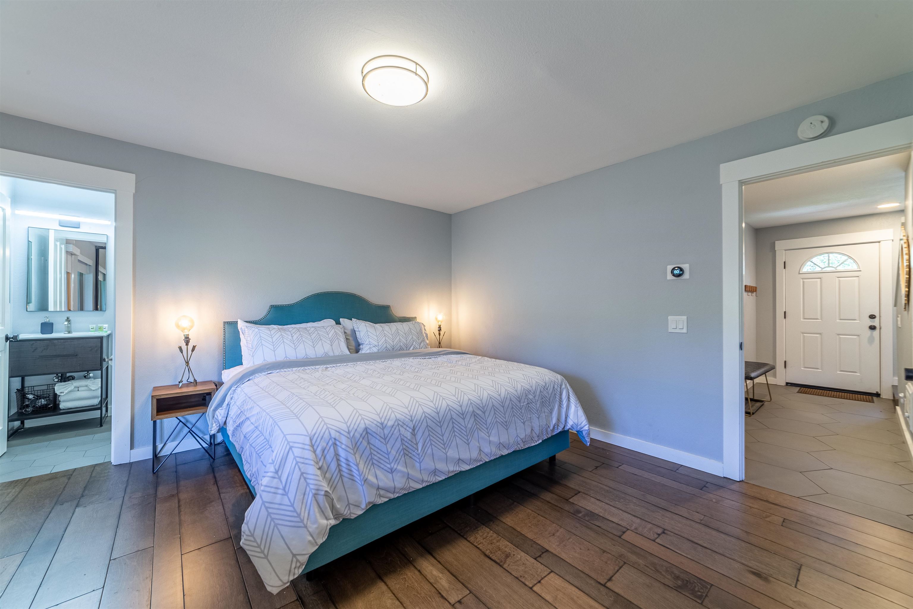 384 Joaquin Road, Unit 31 Mammoth Lakes, CA 93546 - Photo 15 of 29 Bedroom with wood-type flooring and baseboards