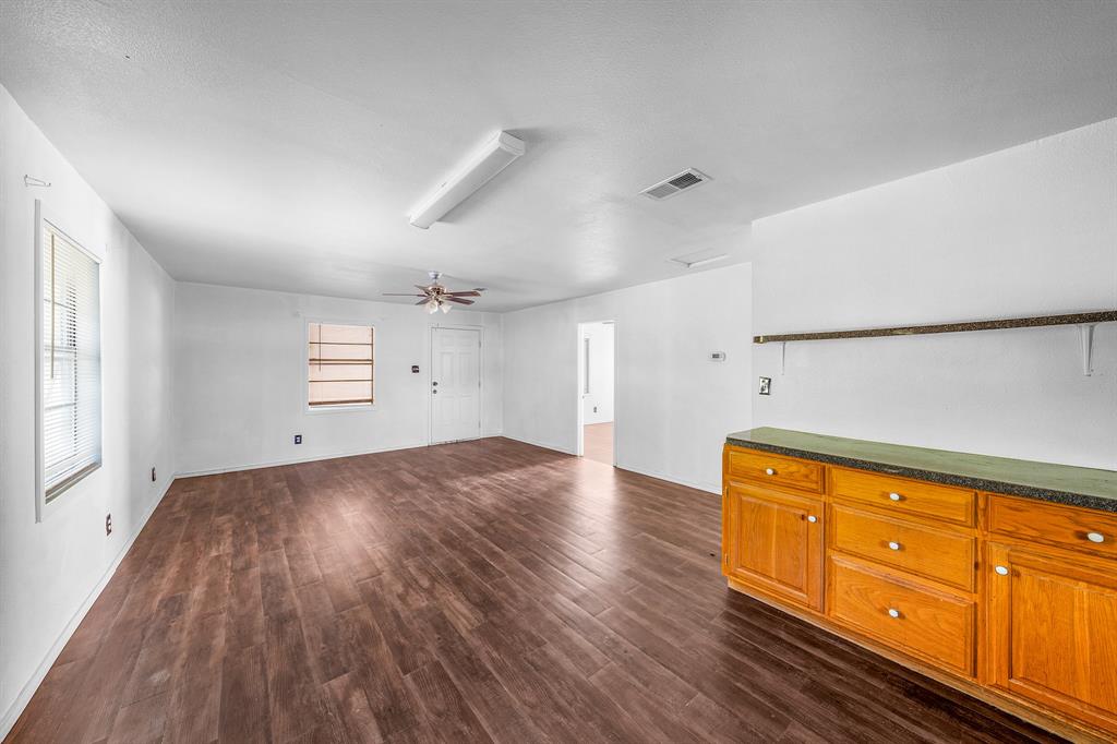 508 Smith Street Como, TX 75431 - Photo 13 of 19