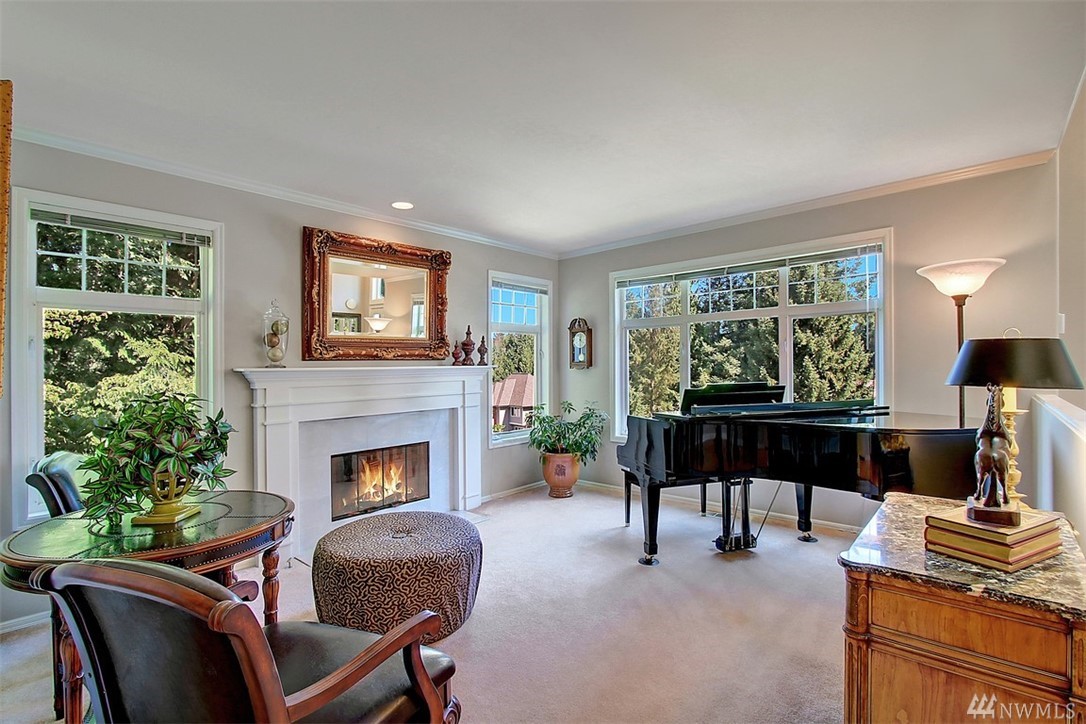 17525 190th Avenue Southeast Renton, WA 98058 - Photo 3 of 25 Gallery Image 3