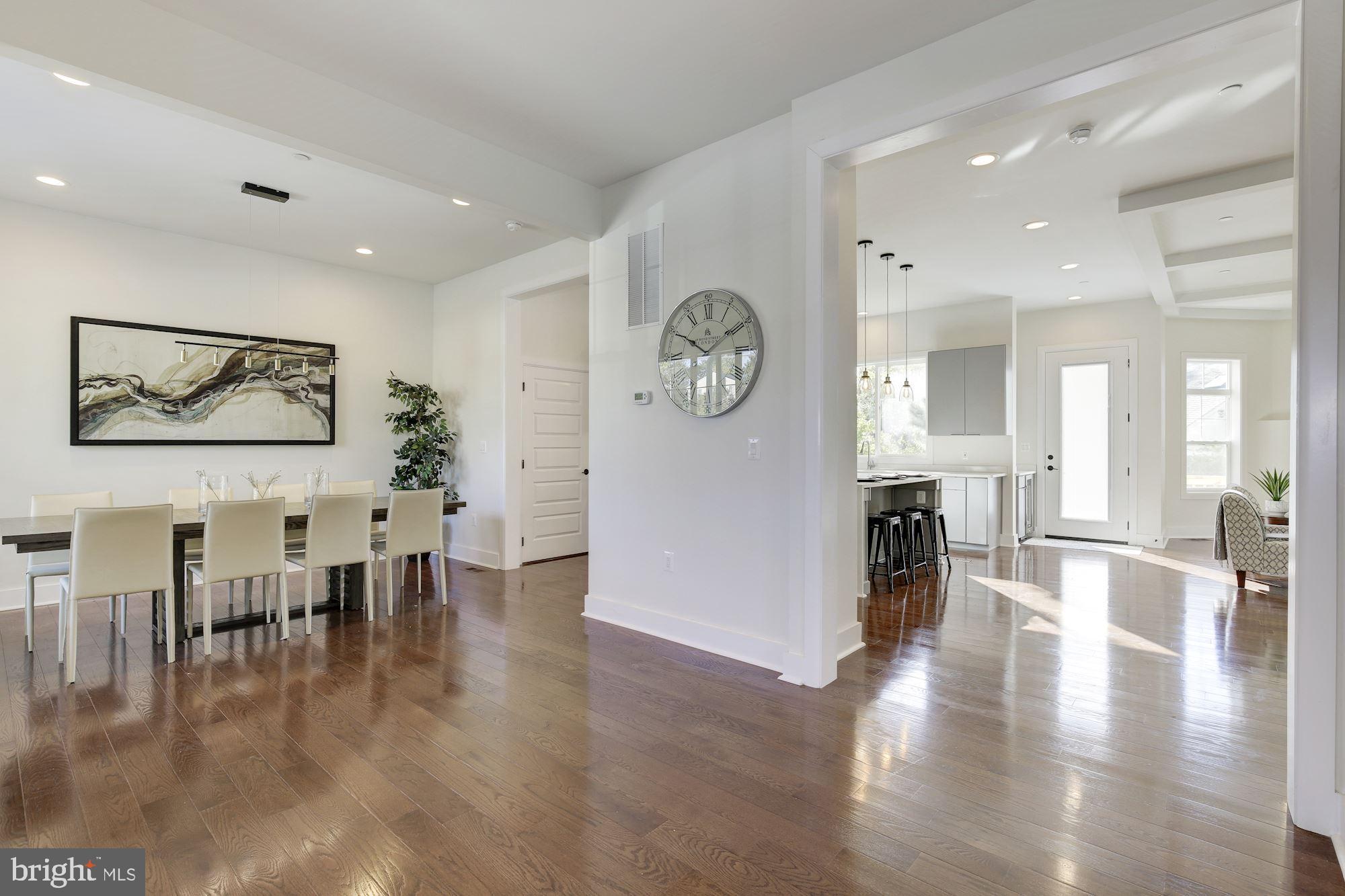 5802 Wilmett Road Bethesda, MD 20817 - Photo 2 of 33