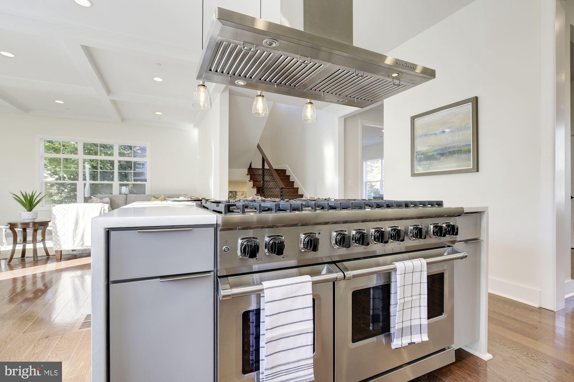 5802 Wilmett Road Bethesda, MD 20817 - Photo 14 of 33