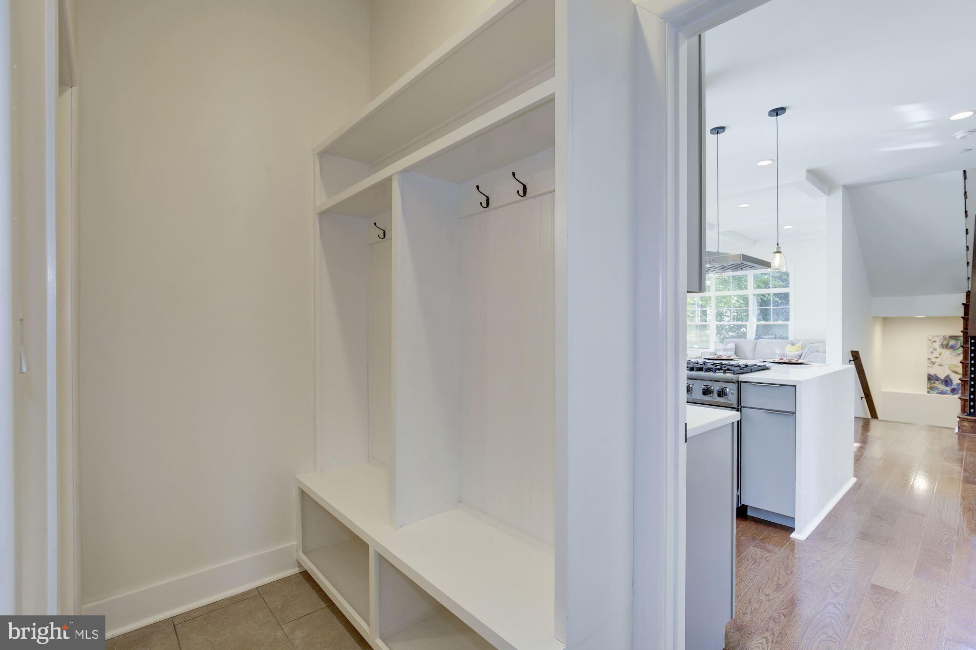 5802 Wilmett Road Bethesda, MD 20817 - Photo 20 of 33