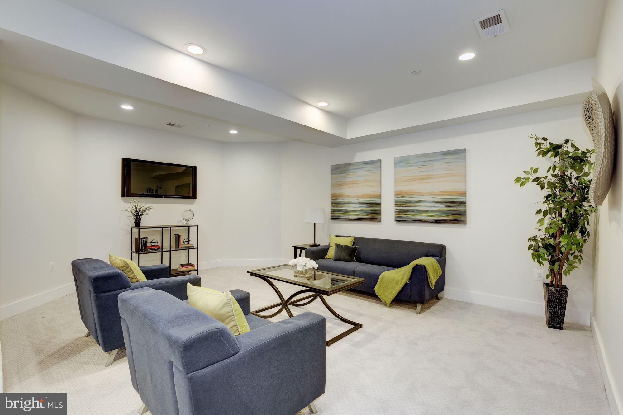 5802 Wilmett Road Bethesda, MD 20817 - Photo 25 of 33