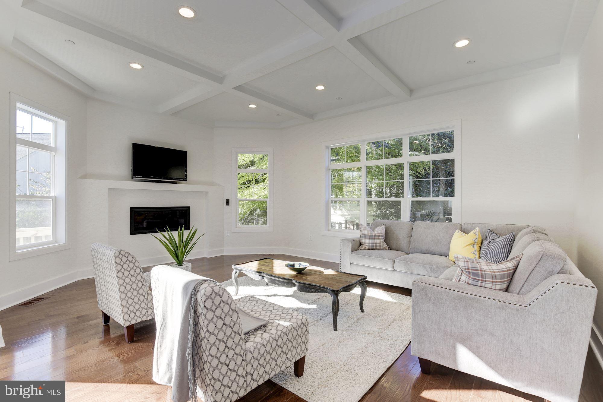 5802 Wilmett Road Bethesda, MD 20817 - Photo 5 of 33