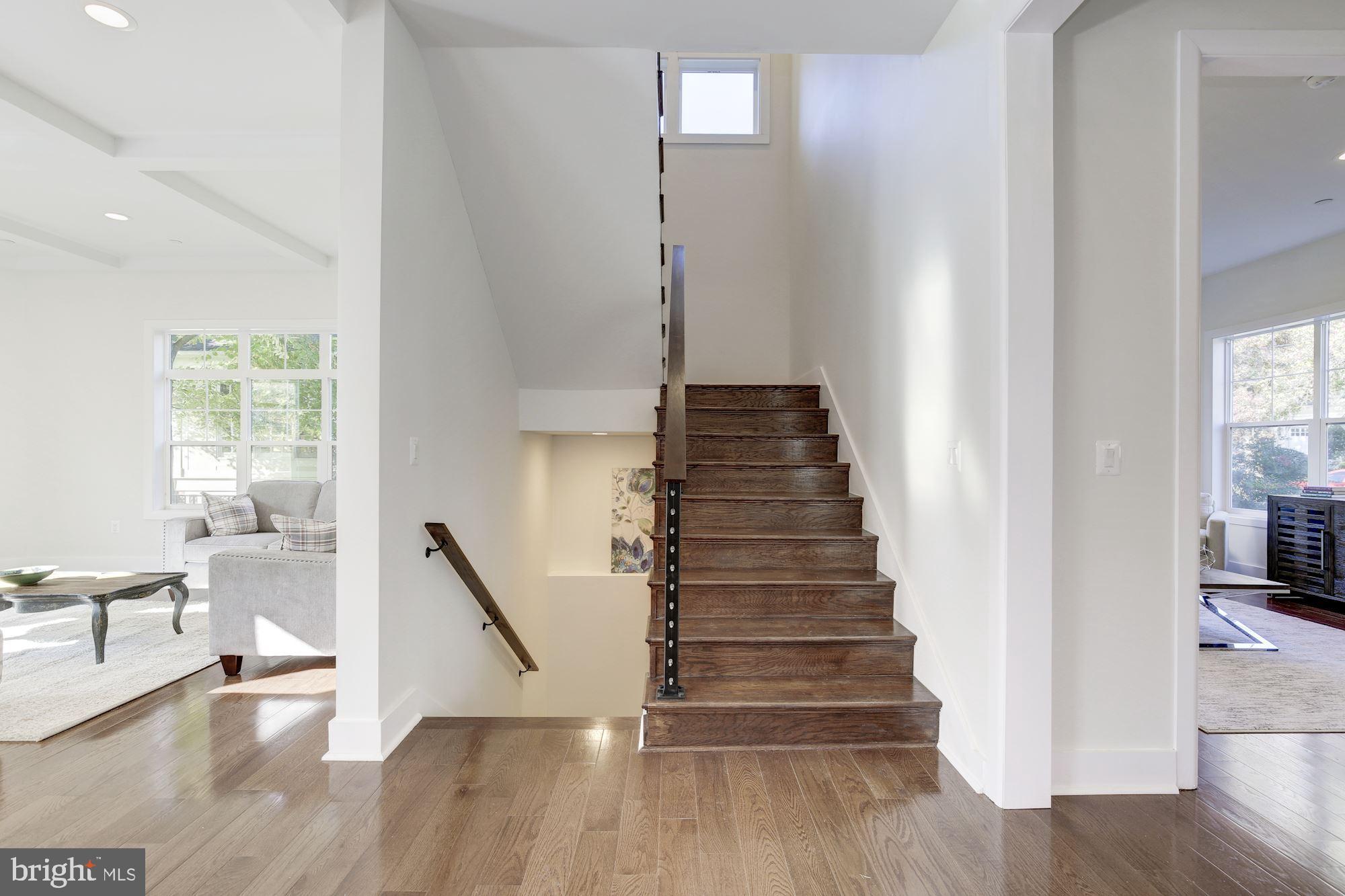 5802 Wilmett Road Bethesda, MD 20817 - Photo 6 of 33