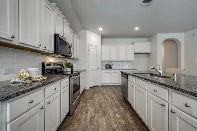 $2,300 | 3108 Dominion Street, Denton, TX 76209