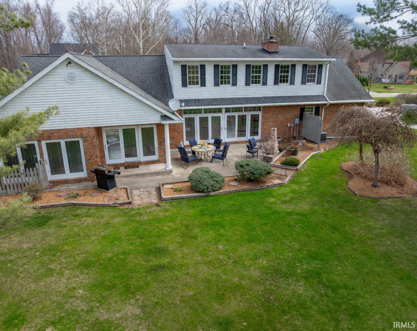 2817 East Prestwick Road Winona Lake, IN 46590 - Photo 7 of 36