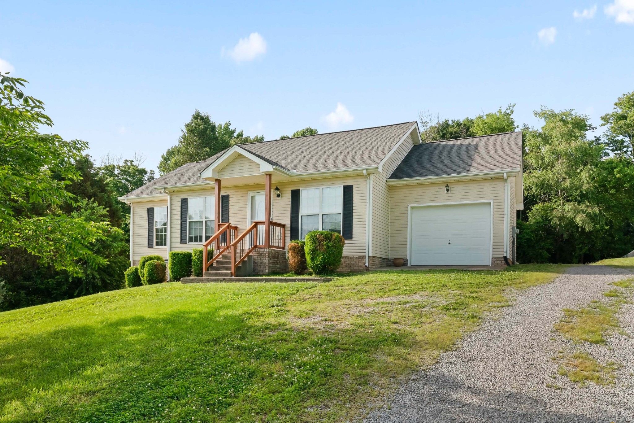 1083 Heatherwood Road Pleasant View, TN 37146 - Photo 1 of 19 Gallery Image 1
