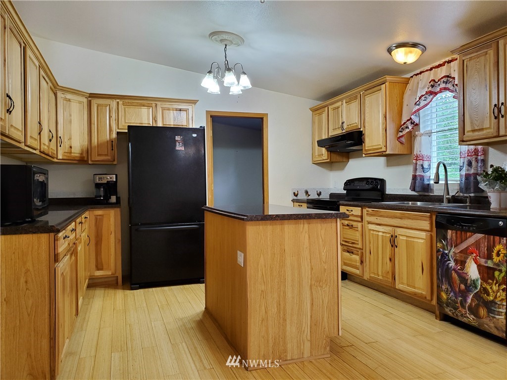 86 Malone Hill Road Elma, WA 98541 - Photo 6 of 23 Gallery Image 6