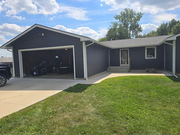 $399,900 | 983 Moore Road, Quincy, MI 49082