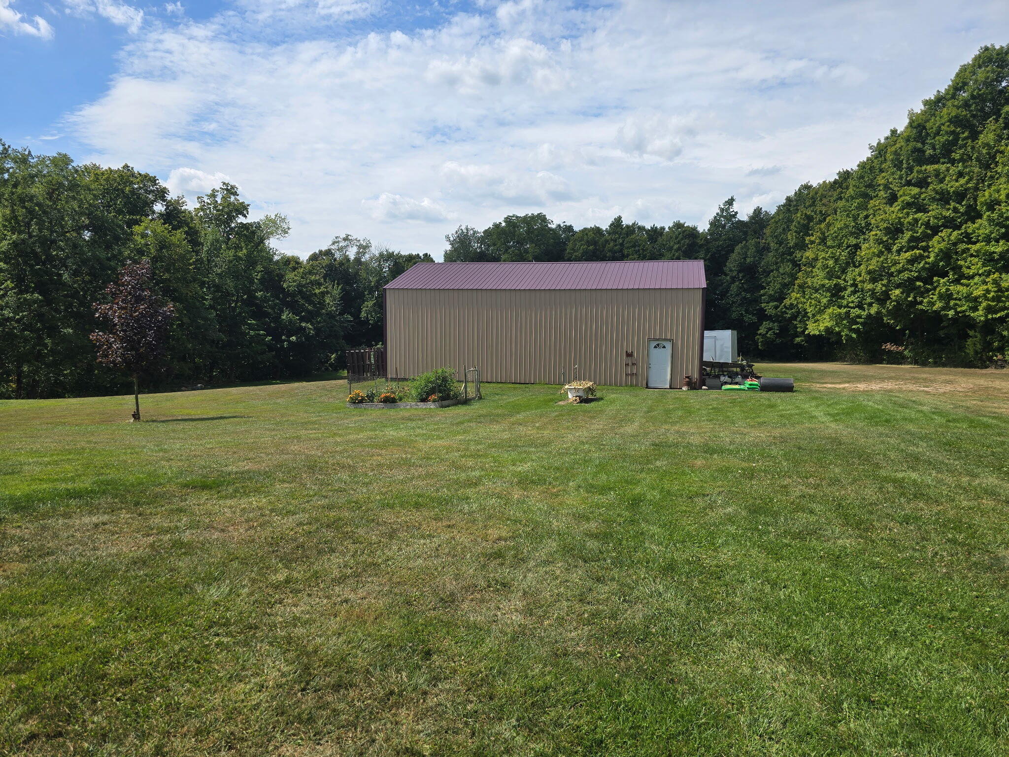 983 Moore Road Quincy, MI 49082 - Photo 4 of 15 Moore 9