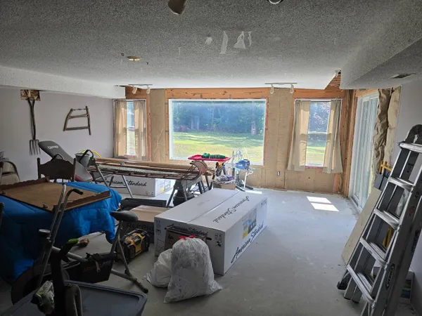$399,900 | 983 Moore Road, Quincy, MI 49082
