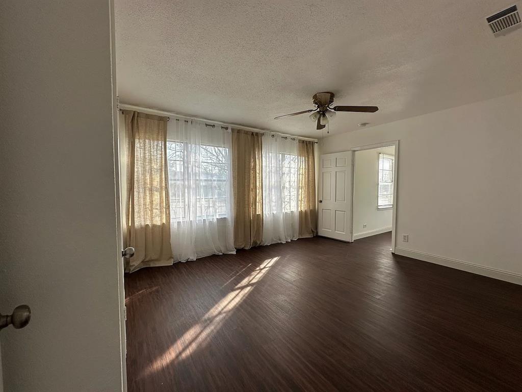 6504 Prosper Street Dallas, TX 75209 - Photo 12 of 19