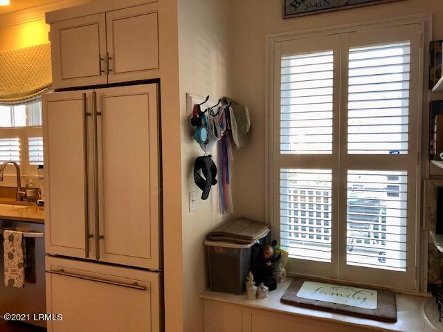 4 Mises Road Beaufort, SC 29907 - Photo 14 of 35 4 Mises Kitchen 2