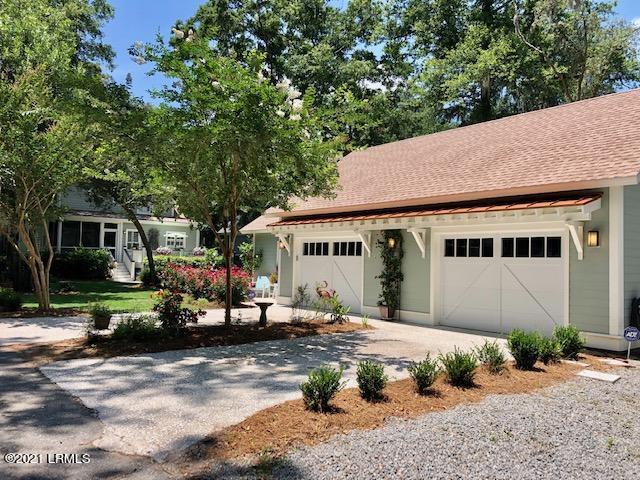 4 Mises Road Beaufort, SC 29907 - Photo 29 of 35 4 Mises Garage 4