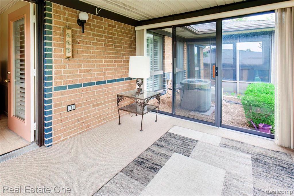 951 Wexford Way Rochester Hills, MI 48307 - Photo 16 of 46