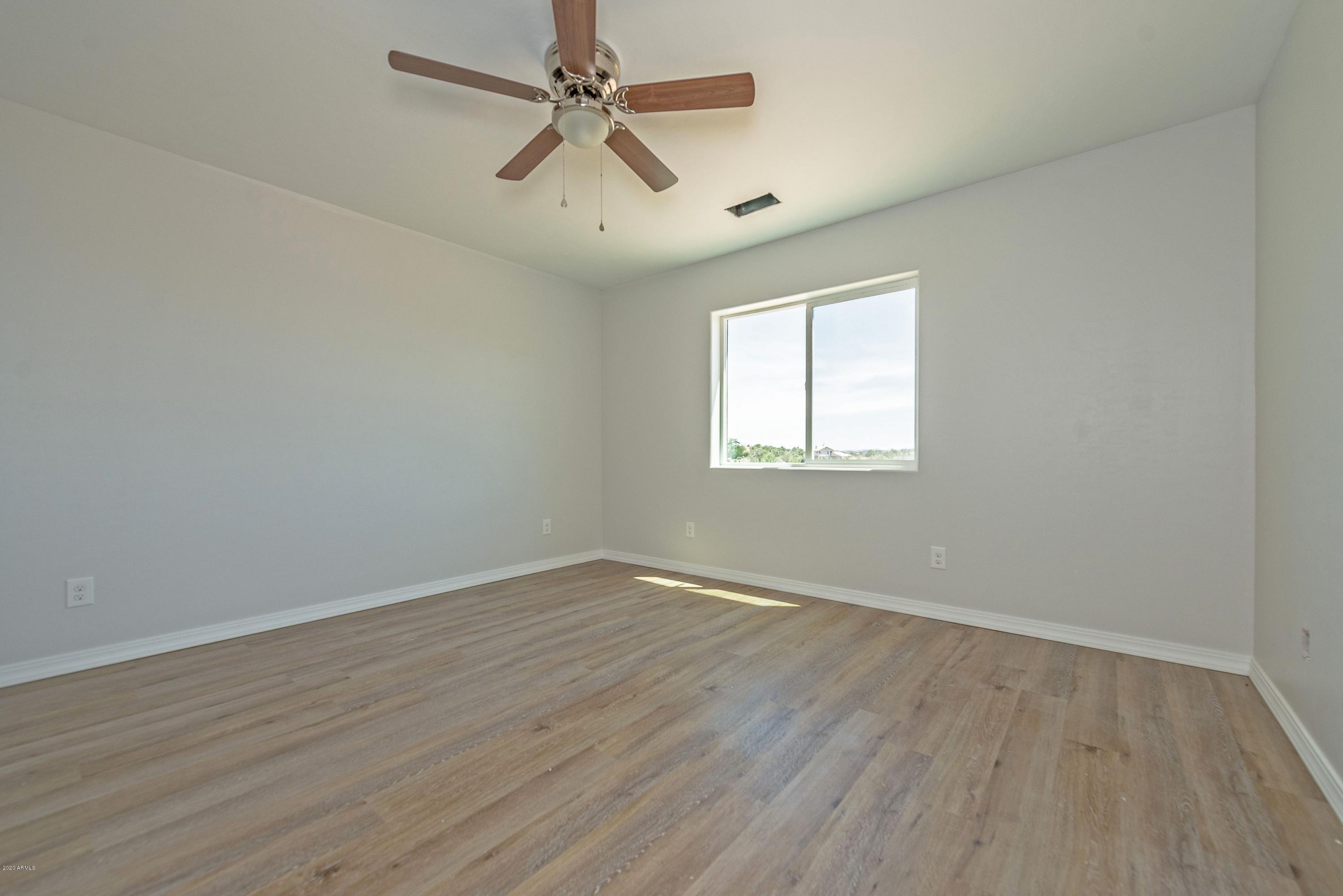 431 East Ahonen Road Paulden, AZ 86334 - Photo 12 of 32 012_Master Bedroom