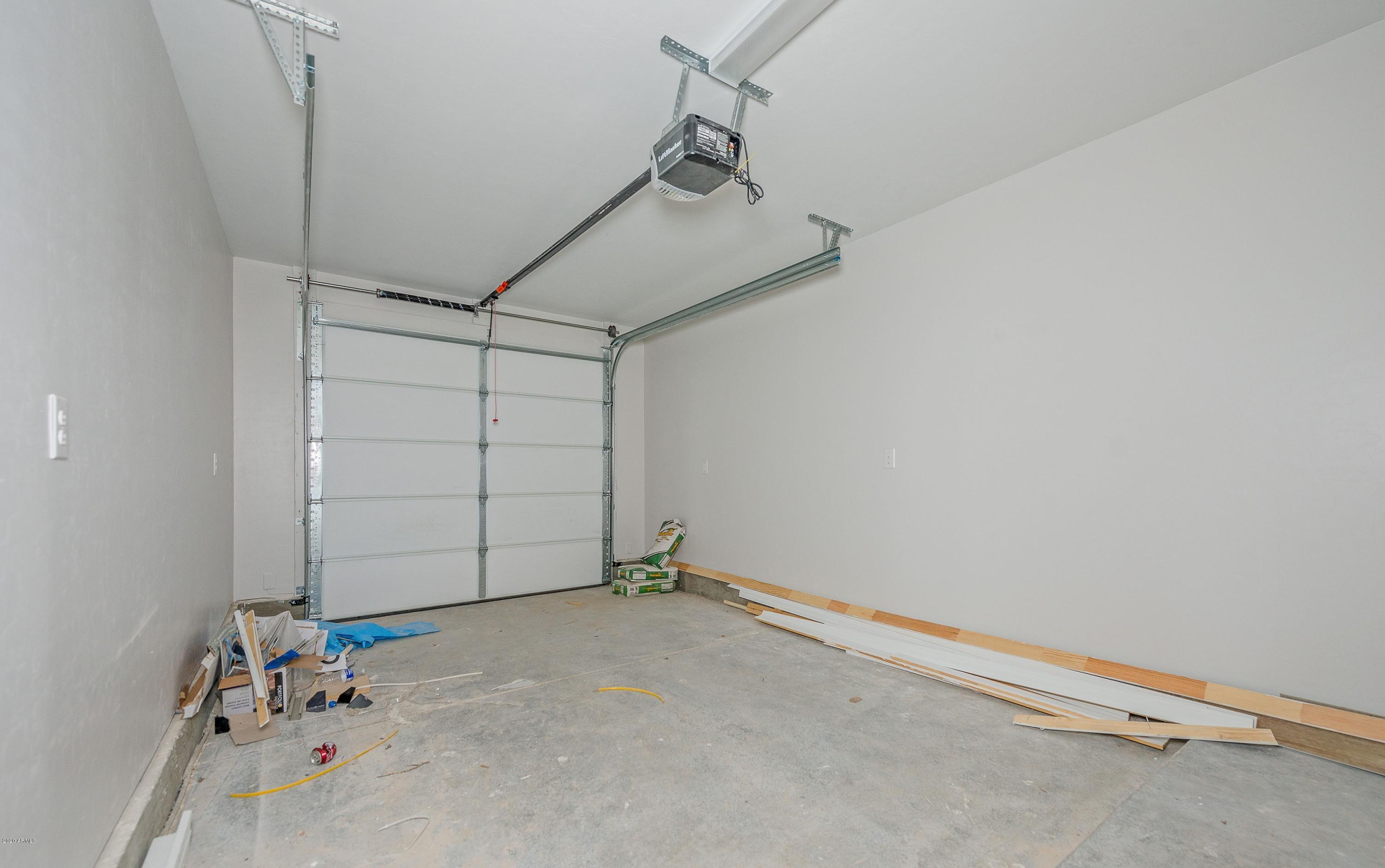 431 East Ahonen Road Paulden, AZ 86334 - Photo 21 of 32 021_1 Car Garage
