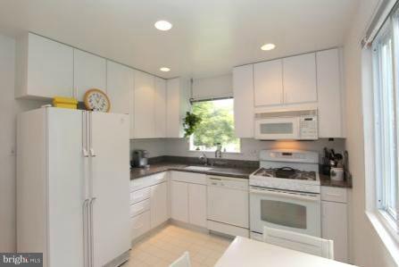 6504 East Halbert Road Bethesda, MD 20817 - Photo 7 of 24 Kitchen