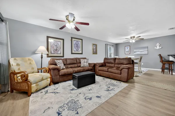 $464,000 | 14 6th Street, Shalimar, FL 32579