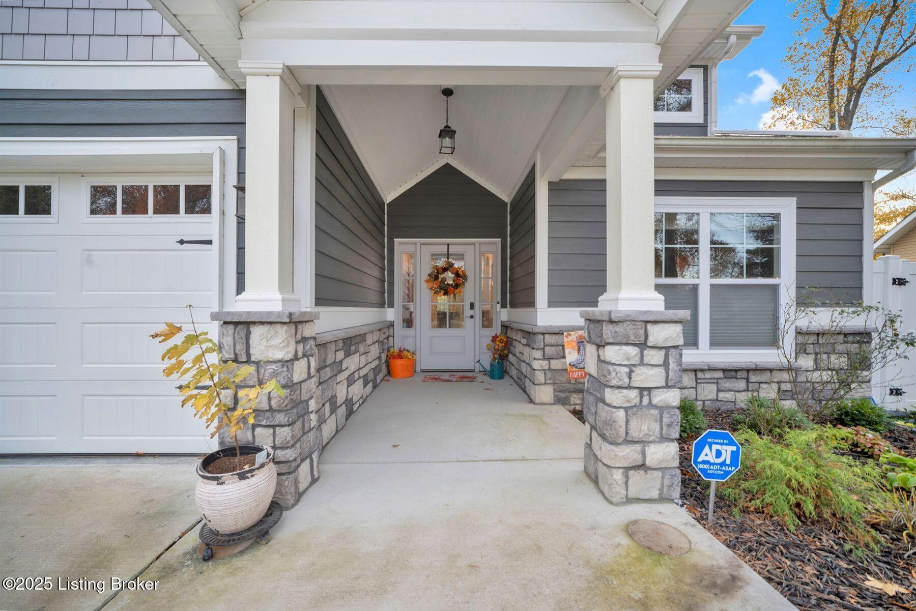 9204 Fairground Road Louisville, KY 40291 - Photo 5 of 43 photo_online_004