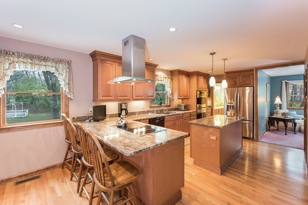 3 Waldingfield Road Georgetown, MA 01833 - Photo 5 of 26 Gallery Image 5
