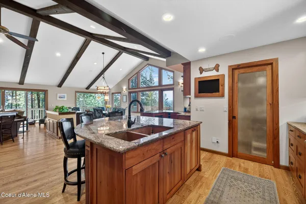 $1,500,000 | 3555 East Fernan Hill Road, Coeur D'Alene, ID 83814
