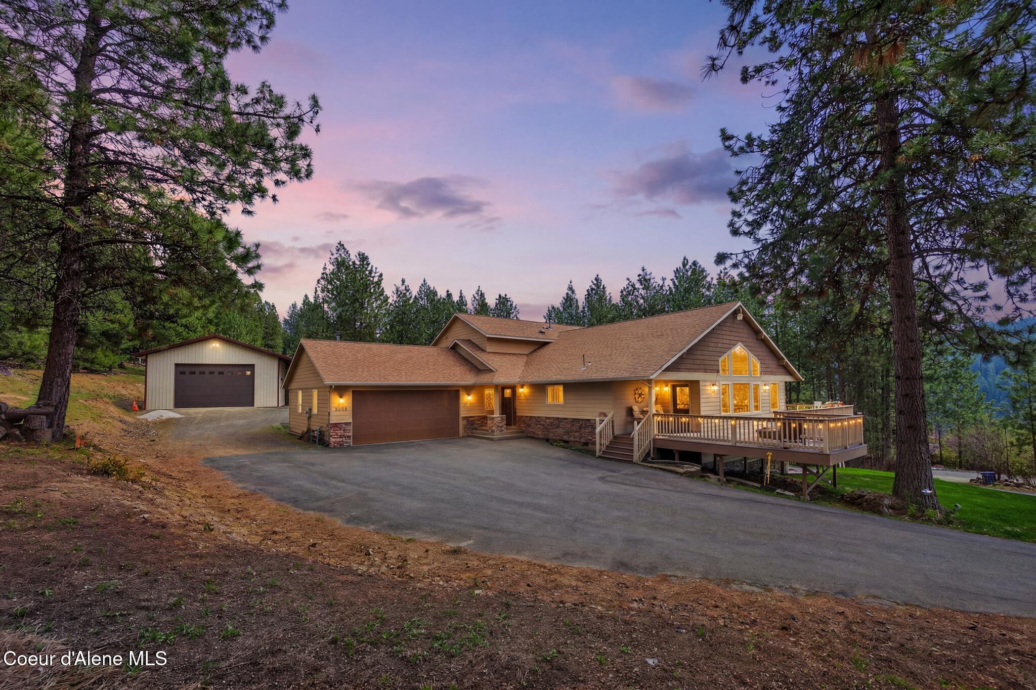 3555 East Fernan Hill Road Coeur D'Alene, ID 83814 - Photo 5 of 82 IMG_1201_Safe_No_Lights_v12_SafeNoLights