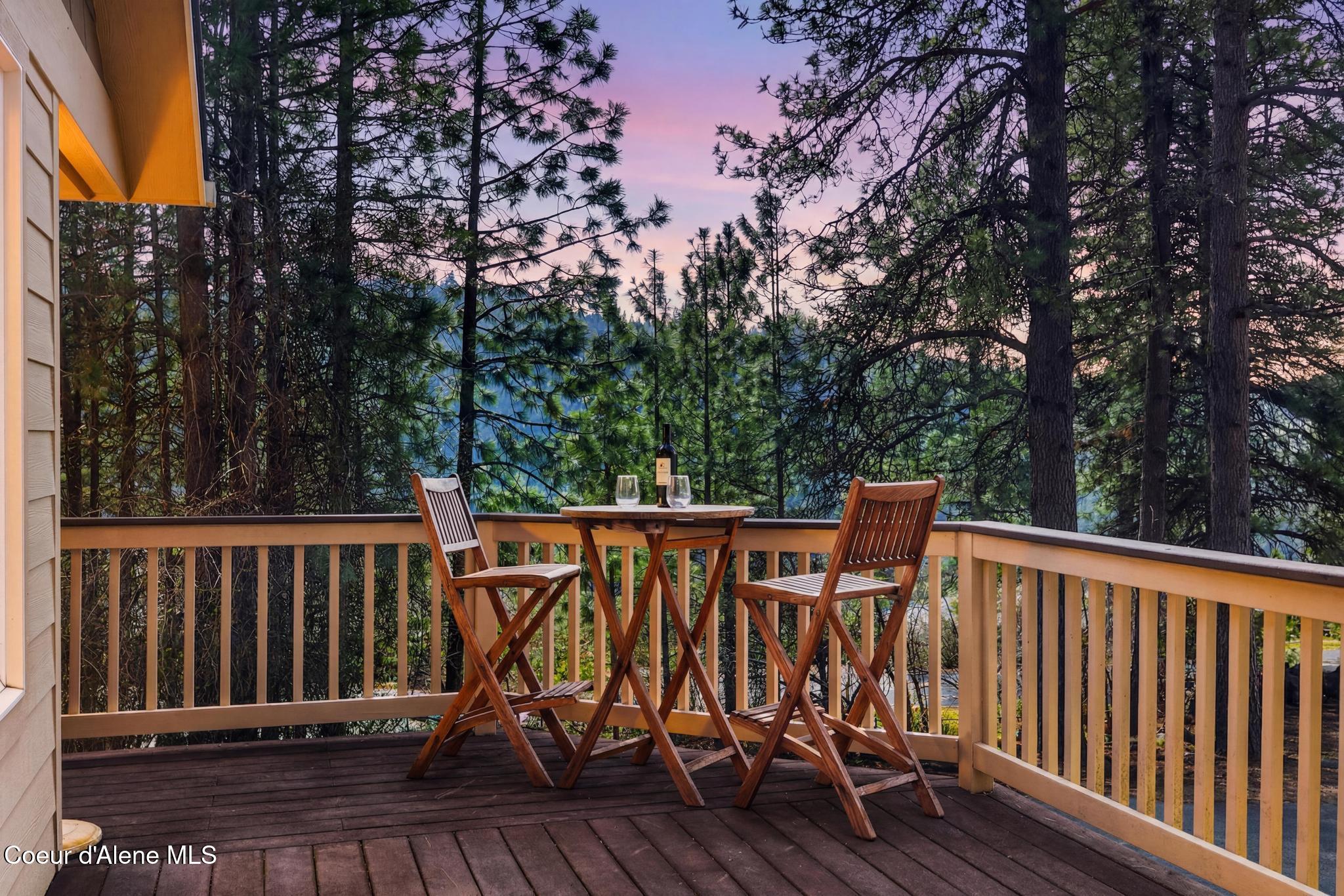 3555 East Fernan Hill Road Coeur D'Alene, ID 83814 - Photo 10 of 82 IMG_0985_Safe_No_Lights_v4_SafeNoLights