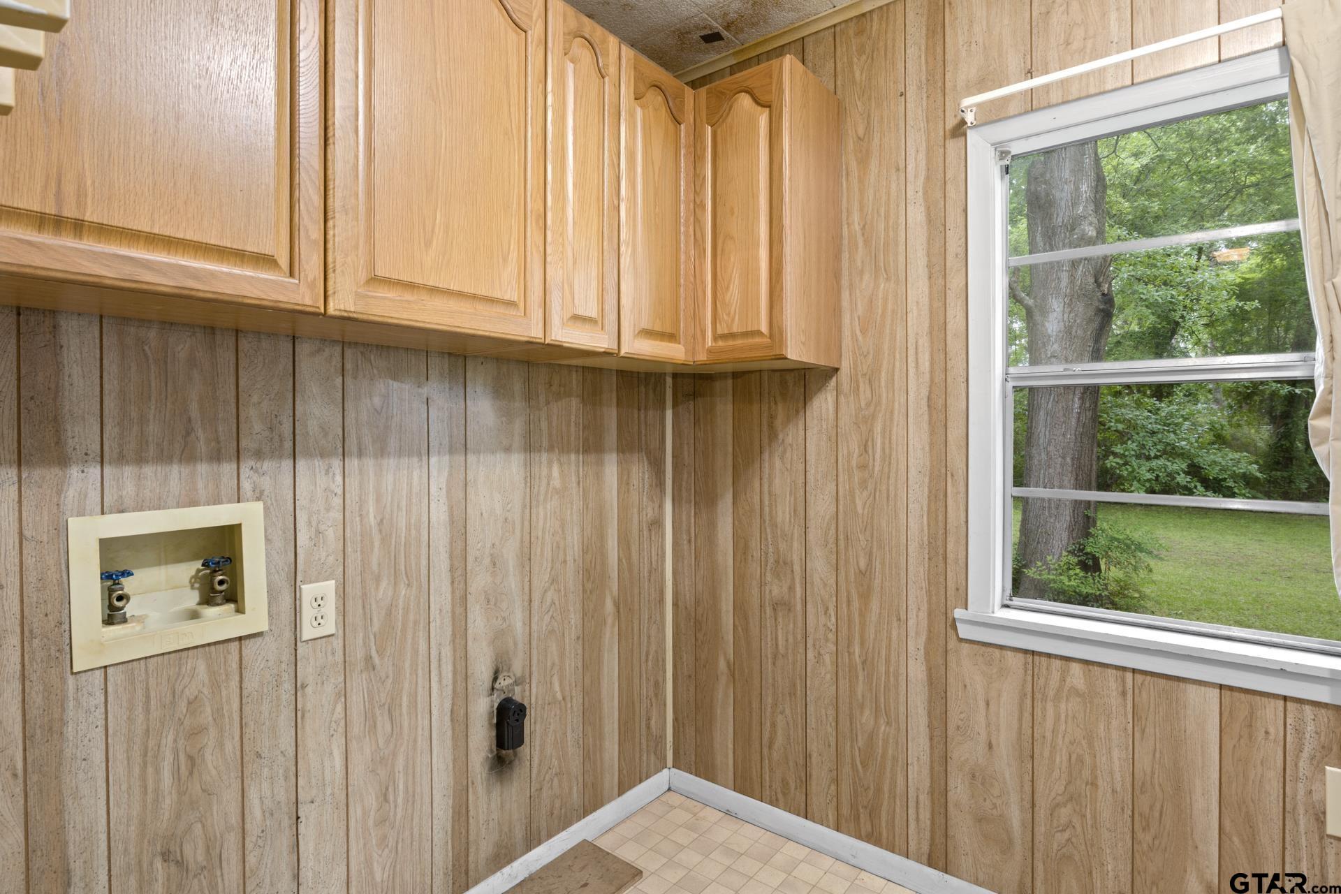 403 Pace Street Naples, TX 75568 - Photo 21 of 36