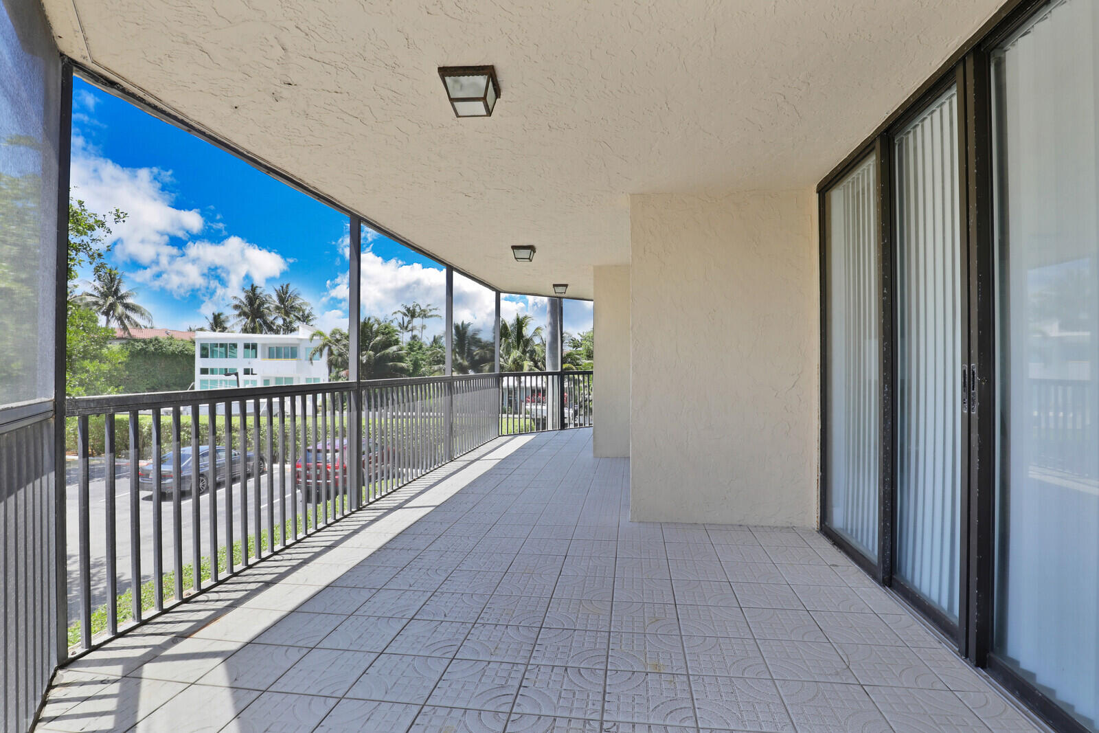 800 Jeffery Street, Unit 201 Boca Raton, FL 33487 - Photo 40 of 50 Large Corner Patio
