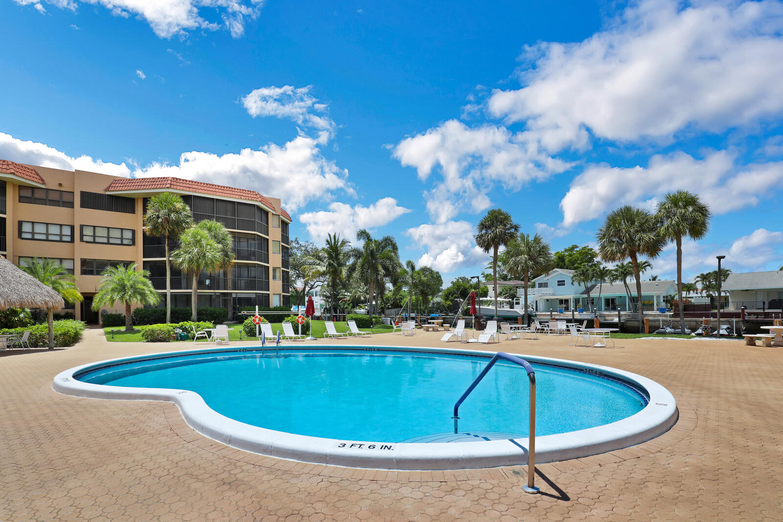 800 Jeffery Street, Unit 201 Boca Raton, FL 33487 - Photo 44 of 50 Community Pool