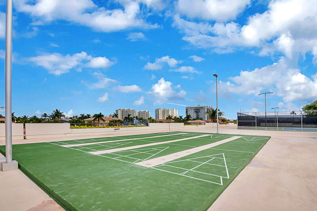 800 Jeffery Street, Unit 201 Boca Raton, FL 33487 - Photo 49 of 50 Pickleball Court