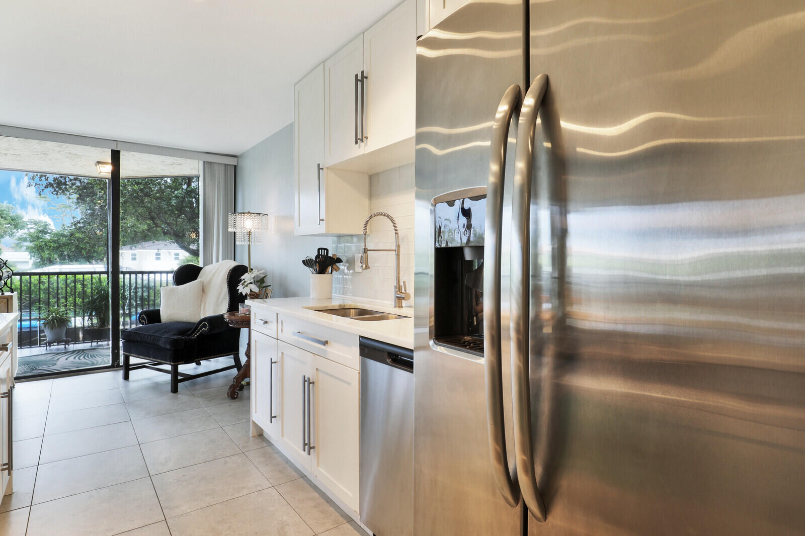 800 Jeffery Street, Unit 201 Boca Raton, FL 33487 - Photo 9 of 50 Renovated Kitchen