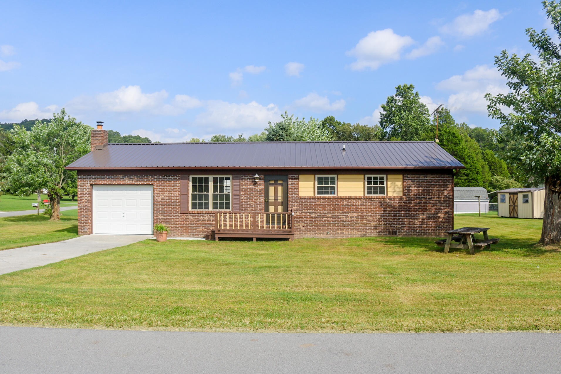 1159 Oak Grove Road Bean Station, TN 37708 - Photo 1 of 19 Gallery Image 1