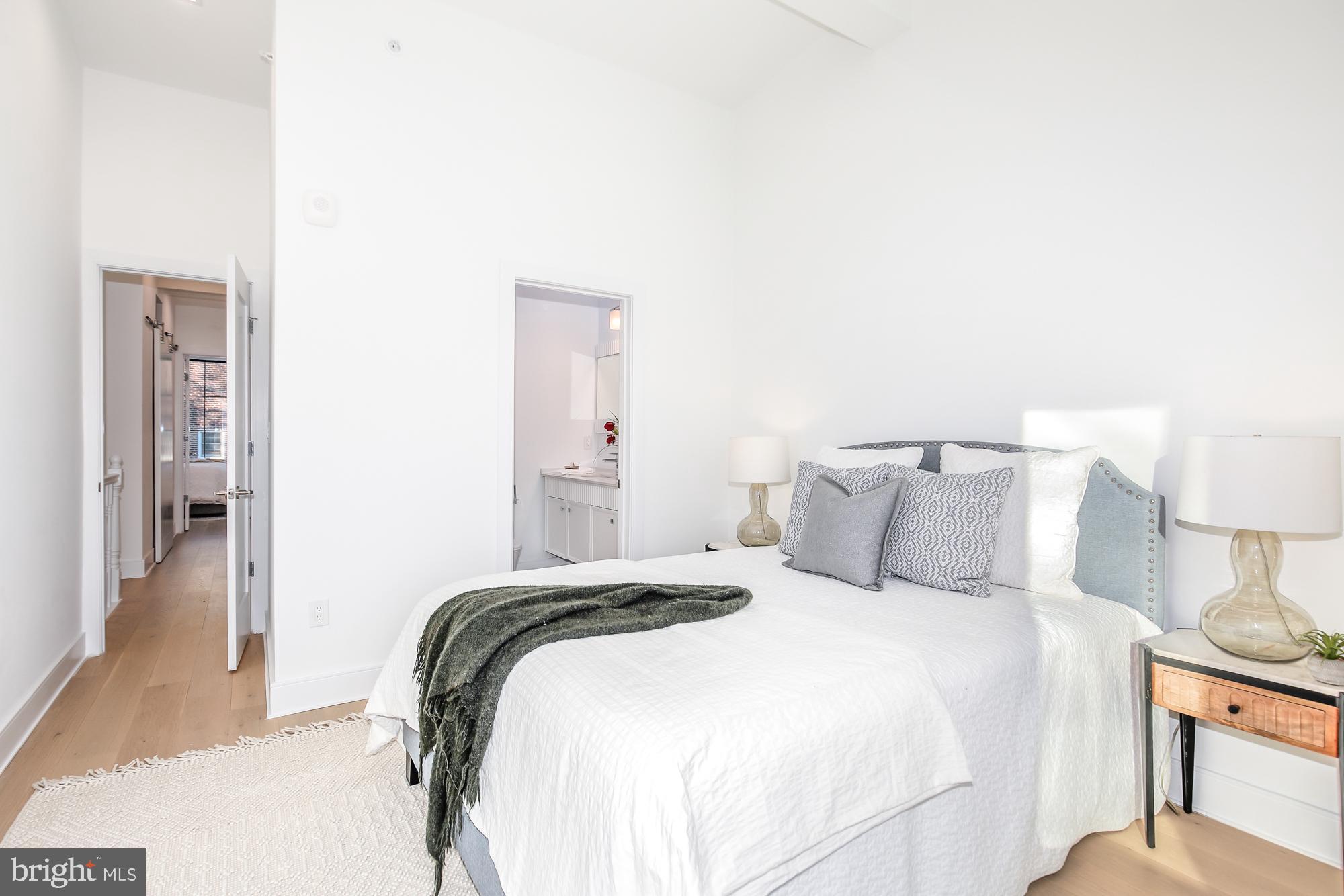 3921 W Street Northwest, Unit 3 Washington, DC 20007 - Photo 18 of 46