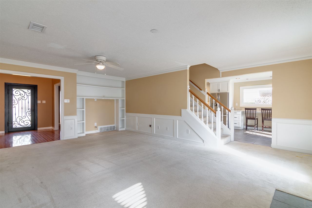 420 Meadvale Road Memphis, TN 38120 - Photo 11 of 25 This view looks through the Den to the front of the home. Note the Entry and Front Door on the left.