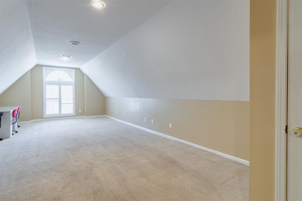 420 Meadvale Road Memphis, TN 38120 - Photo 23 of 25 So rare to have 4 large Bedrooms AND a Bonus Room!