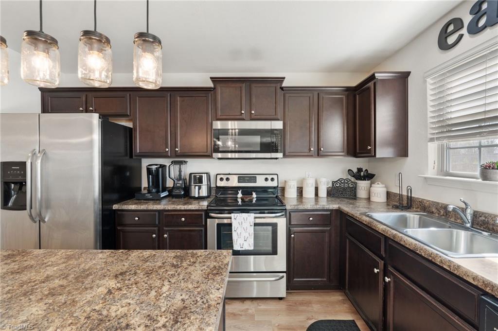 2344 Whisperwood Street Rural Hall, NC 27045 - Photo 12 of 40