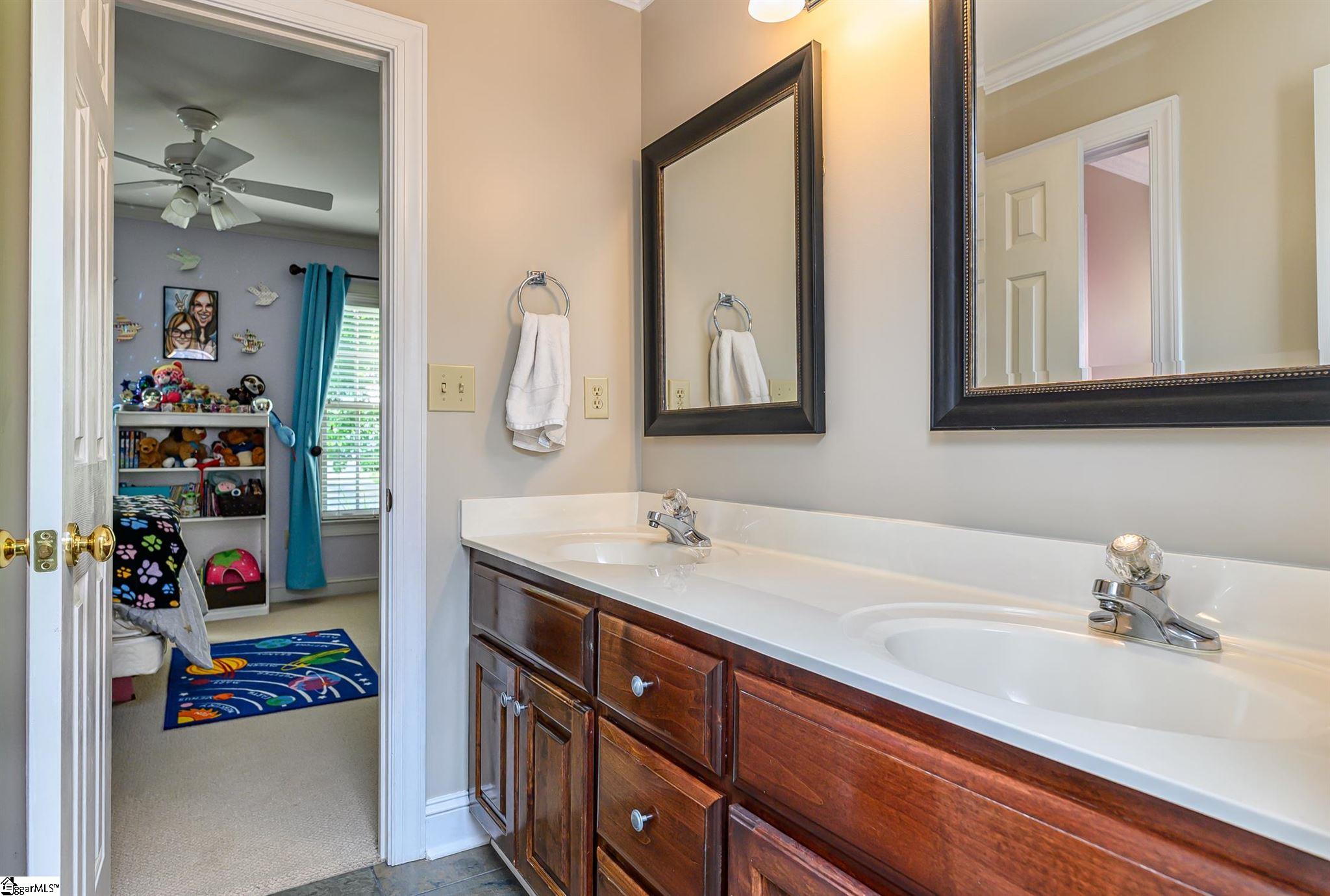 105 Deer Spring Lane Simpsonville, SC 29680 - Photo 26 of 36 Gallery Image 26