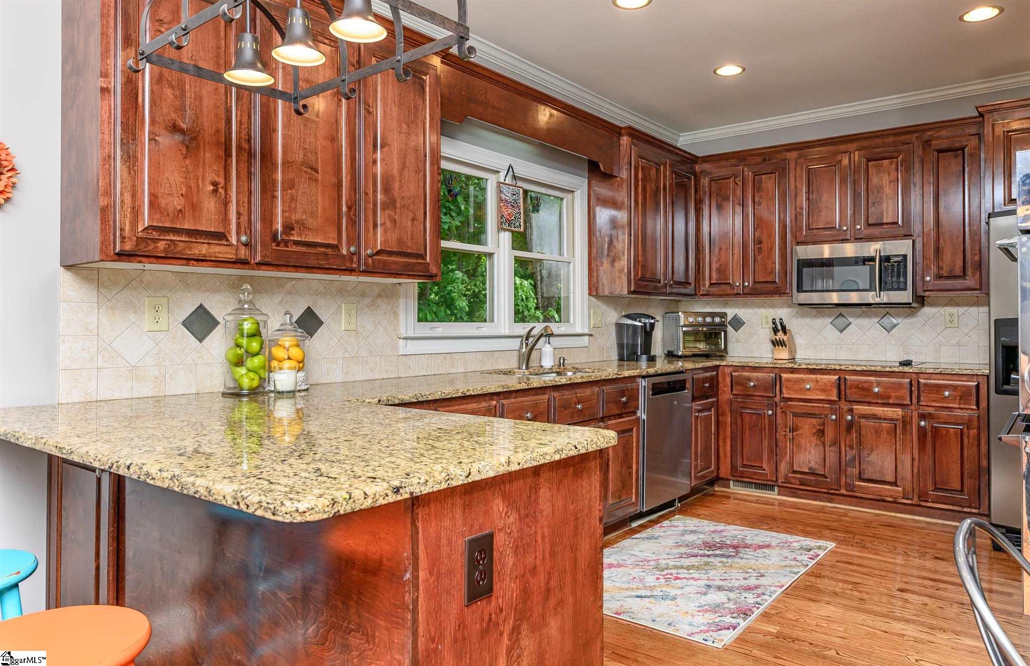 105 Deer Spring Lane Simpsonville, SC 29680 - Photo 10 of 36 Gallery Image 10