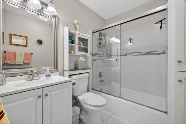 $129,000 | 2261 Northeast 67th Street, Unit 1806, Fort Lauderdale, FL 33308