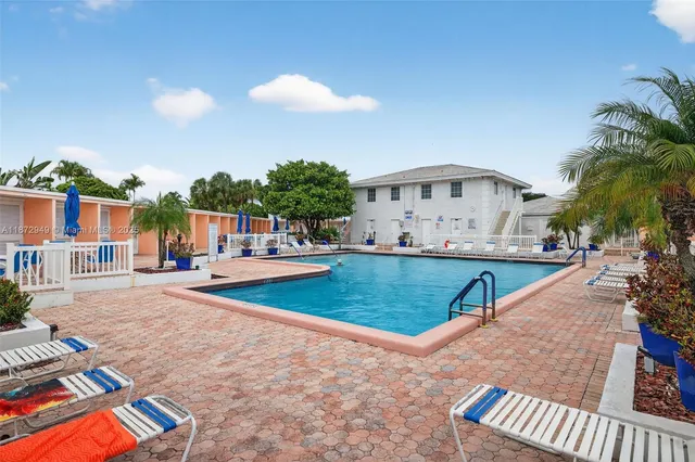 $129,000 | 2261 Northeast 67th Street, Unit 1806, Fort Lauderdale, FL 33308