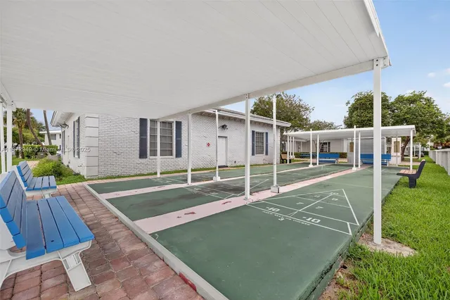 $129,000 | 2261 Northeast 67th Street, Unit 1806, Fort Lauderdale, FL 33308