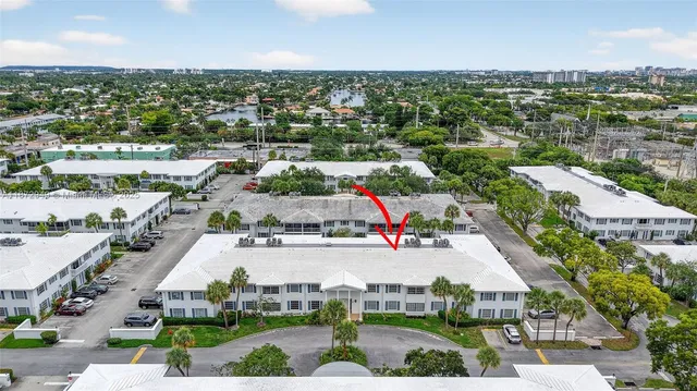 $129,000 | 2261 Northeast 67th Street, Unit 1806, Fort Lauderdale, FL 33308