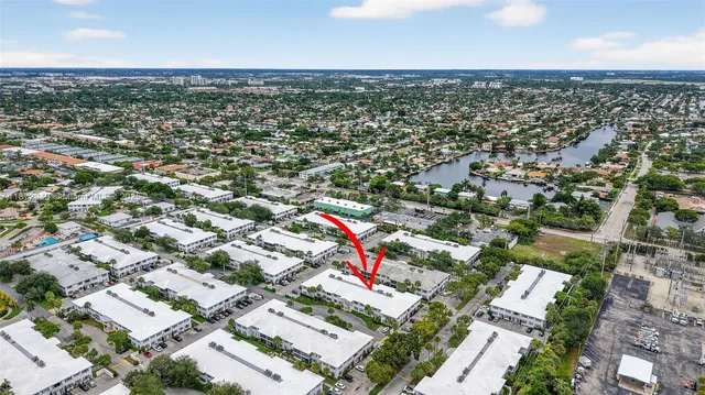 $129,000 | 2261 Northeast 67th Street, Unit 1806, Fort Lauderdale, FL 33308