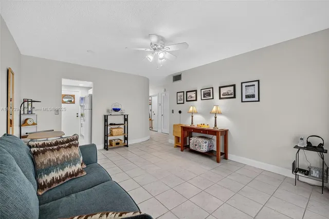 $129,000 | 2261 Northeast 67th Street, Unit 1806, Fort Lauderdale, FL 33308