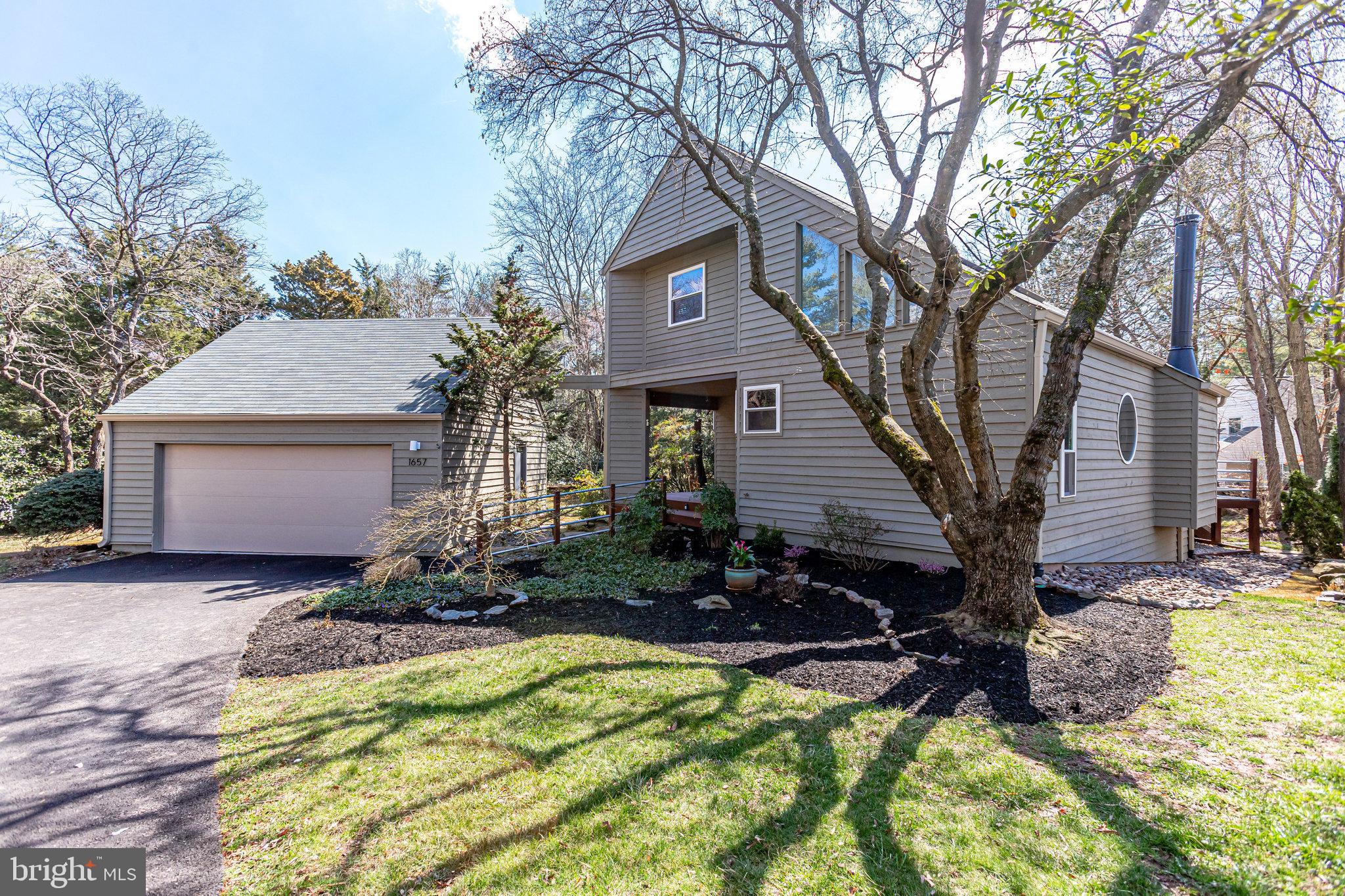 1657 Cedar Hollow Way Reston, VA 20194 - Photo 1 of 36 Gorgeous Contemporary home...